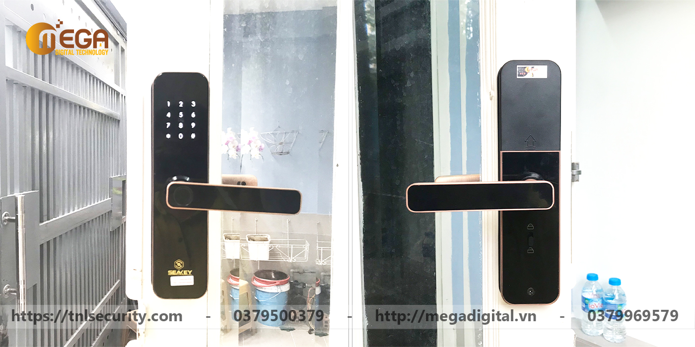 Cong-trinh-lap-dat-khoa-pin-van-tay-cho-cua-kinh-tai-Binh-Thanh